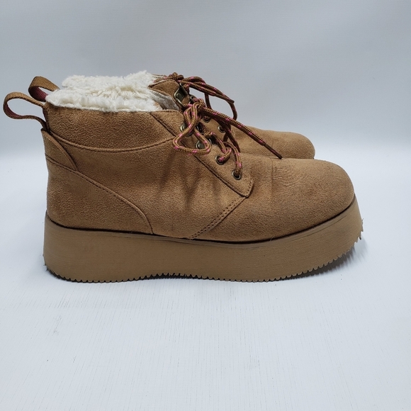 American Eagle Platform Ankle boots Lace Up Faux Suede Lined Size 8 Tan - Picture 4 of 14
